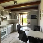 Spacieuse Avec Piscine A Bas-segala