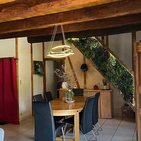 Spacieuse Avec Piscine A Bas-segala * La Bastide-l'Eveque