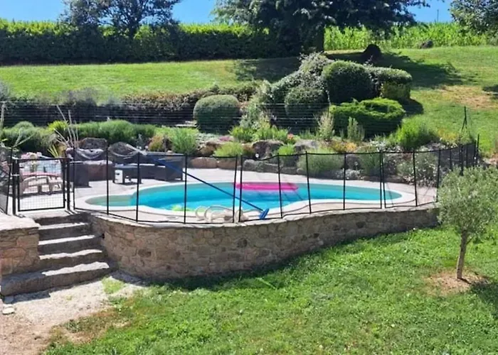 Spacieuse Avec Piscine A Bas-segala La Bastide-l'Eveque